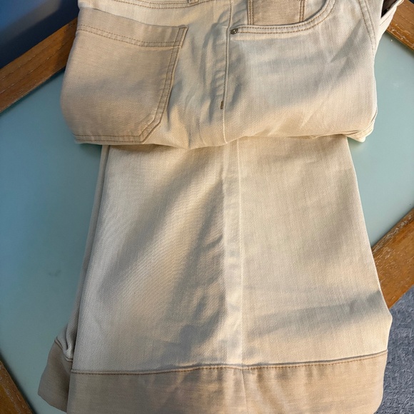 Chico's Womens Wide Leg two tone  jeans. New with Tags size 2.5 Petite - Picture 3 of 3